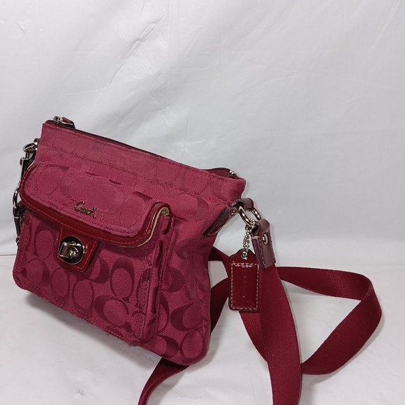 Coach F45026 Signature Canvas Pocket Swing Pack Crimson - Picture 5 of 11